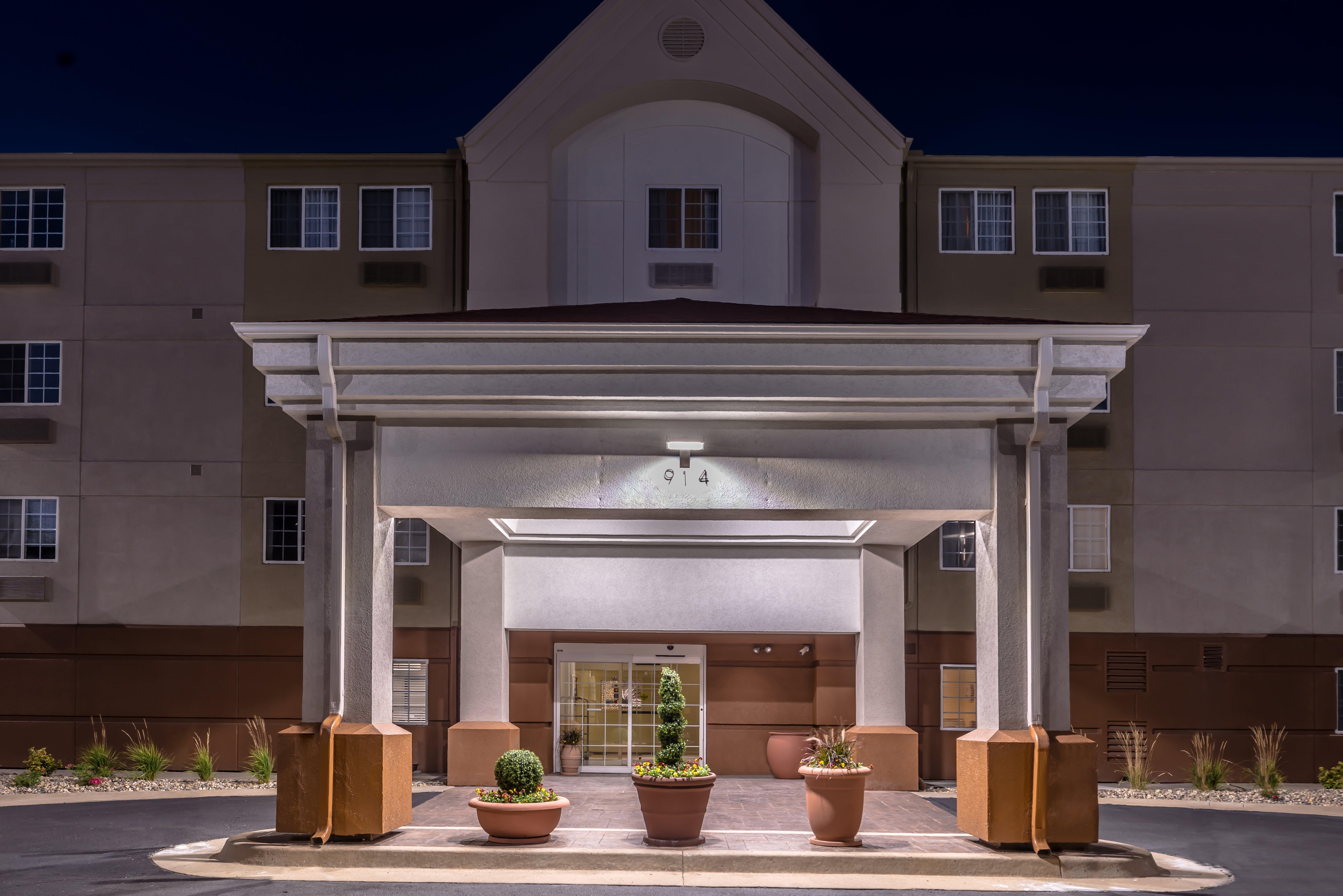 Candlewood Suites - Topeka West By Ihg Экстерьер фото