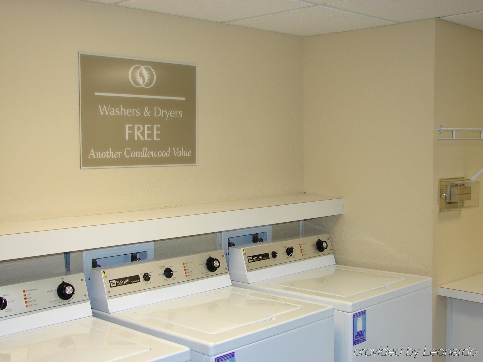 Candlewood Suites - Topeka West By Ihg Удобства фото