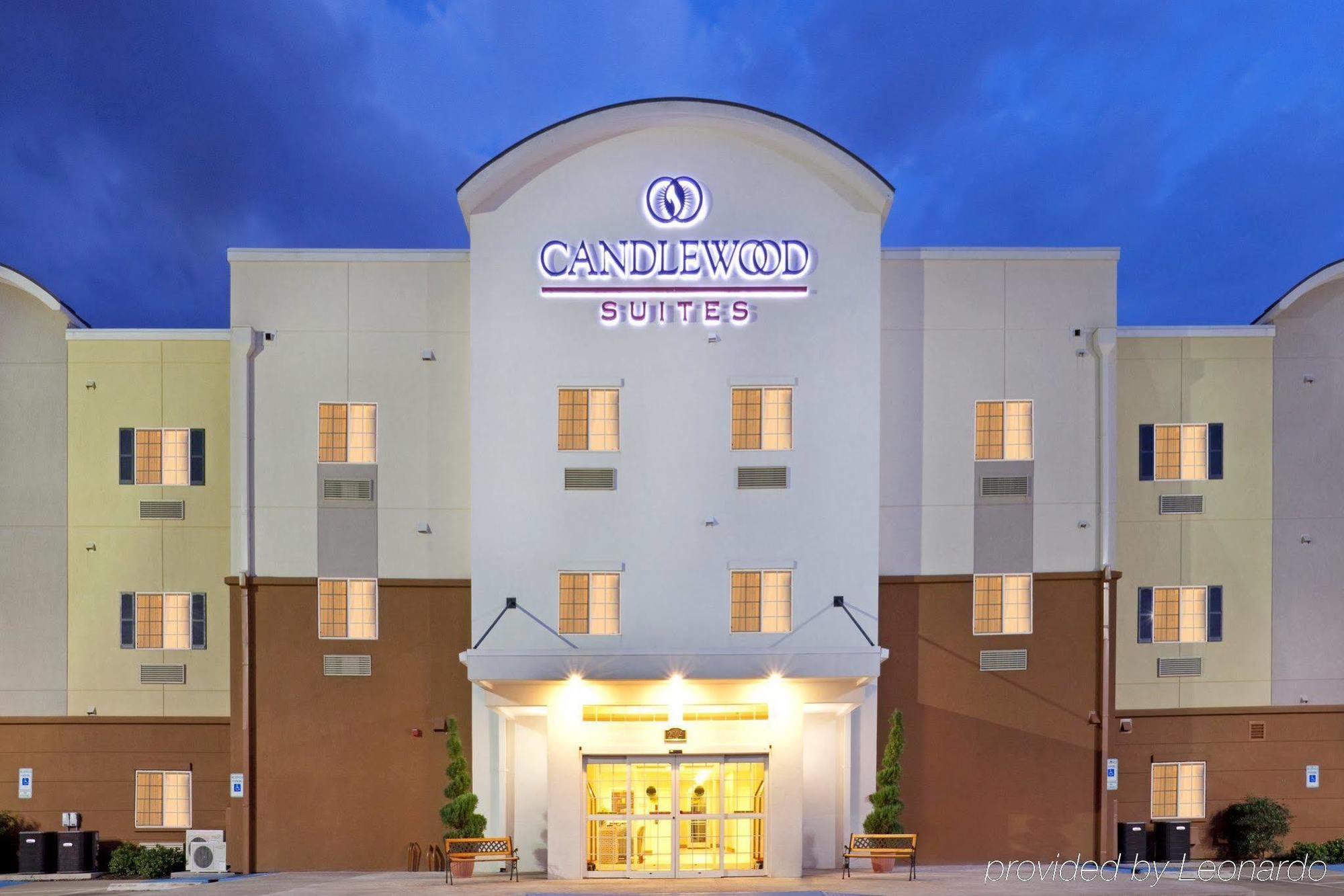 Candlewood Suites - Topeka West By Ihg Экстерьер фото