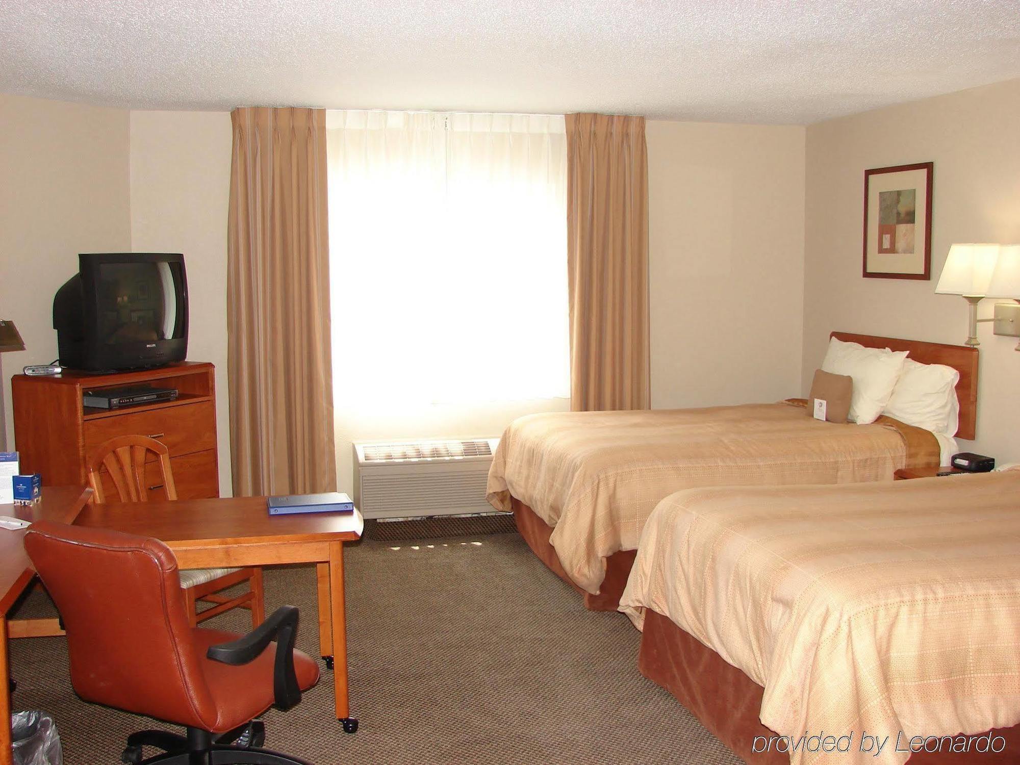 Candlewood Suites - Topeka West By Ihg Экстерьер фото