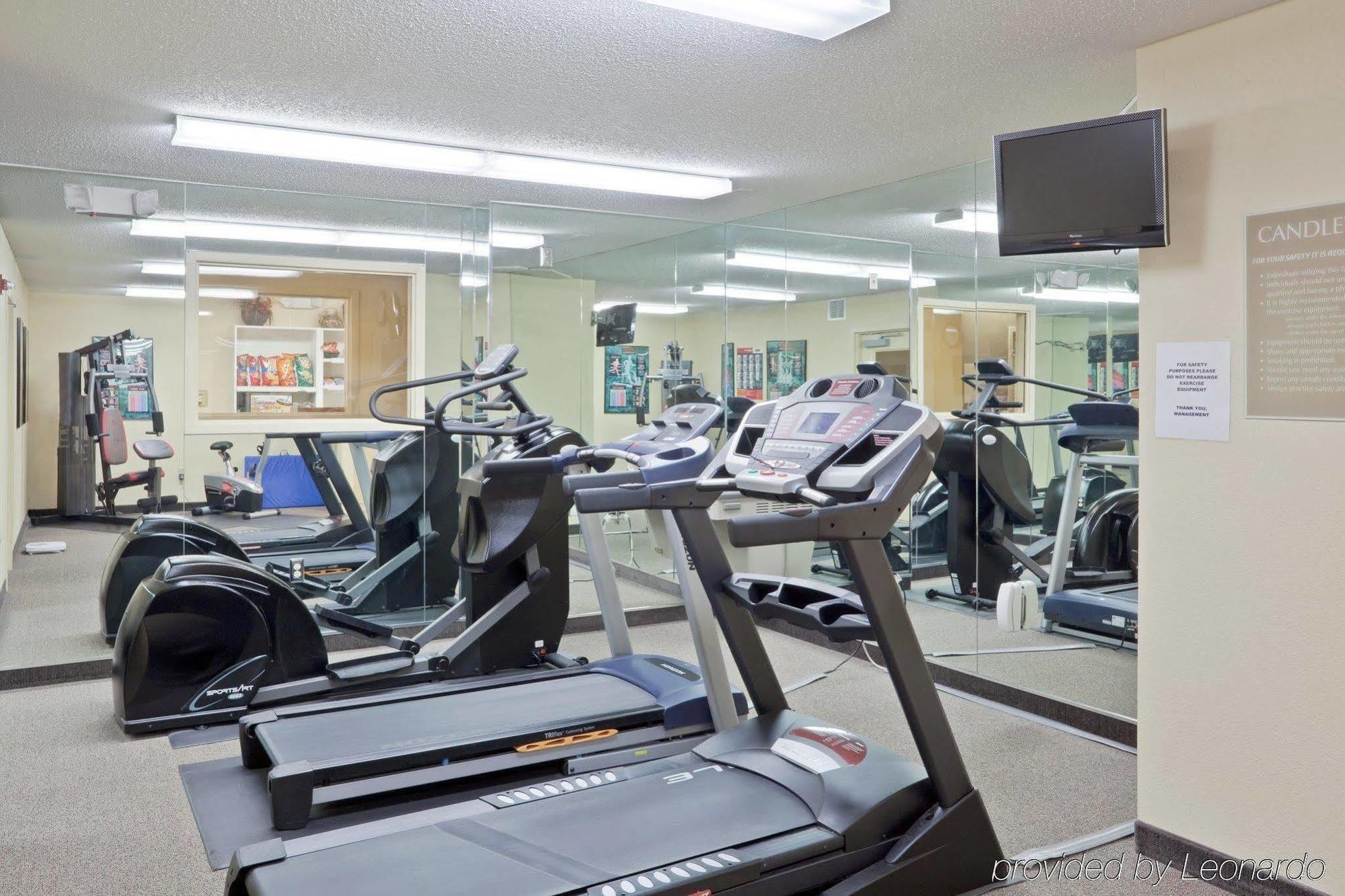 Candlewood Suites - Topeka West By Ihg Экстерьер фото